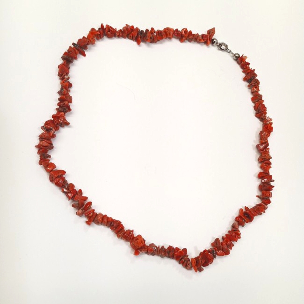 Vintage Red Coral Chip Necklace